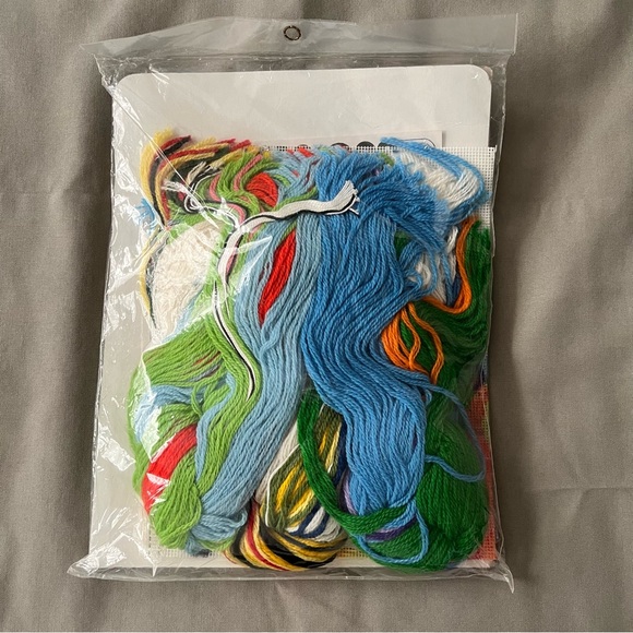 Dimensions Needlepoint #2206 - Patchwork Countryside - Vintage 1982 - Picture 2 of 4